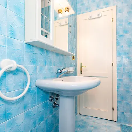 Apartament Pool Near Piazza Mazzini And