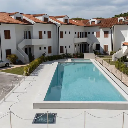 Pool Near Piazza Mazzini And *
