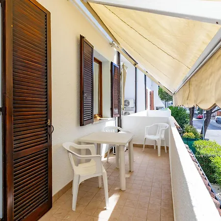 Apartament Pool Near Piazza Mazzini And *