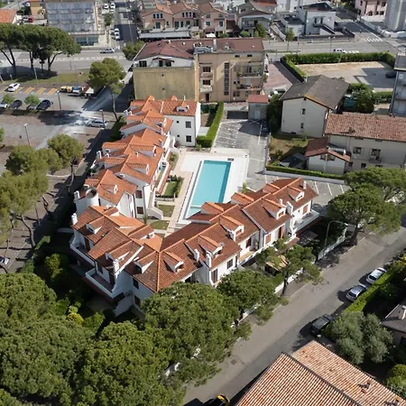 Pool Near Piazza Mazzini And Apartament