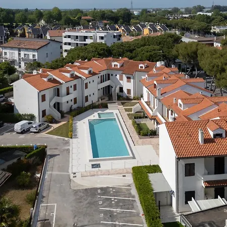 Apartament Pool Near Piazza Mazzini And Lido di Jesolo